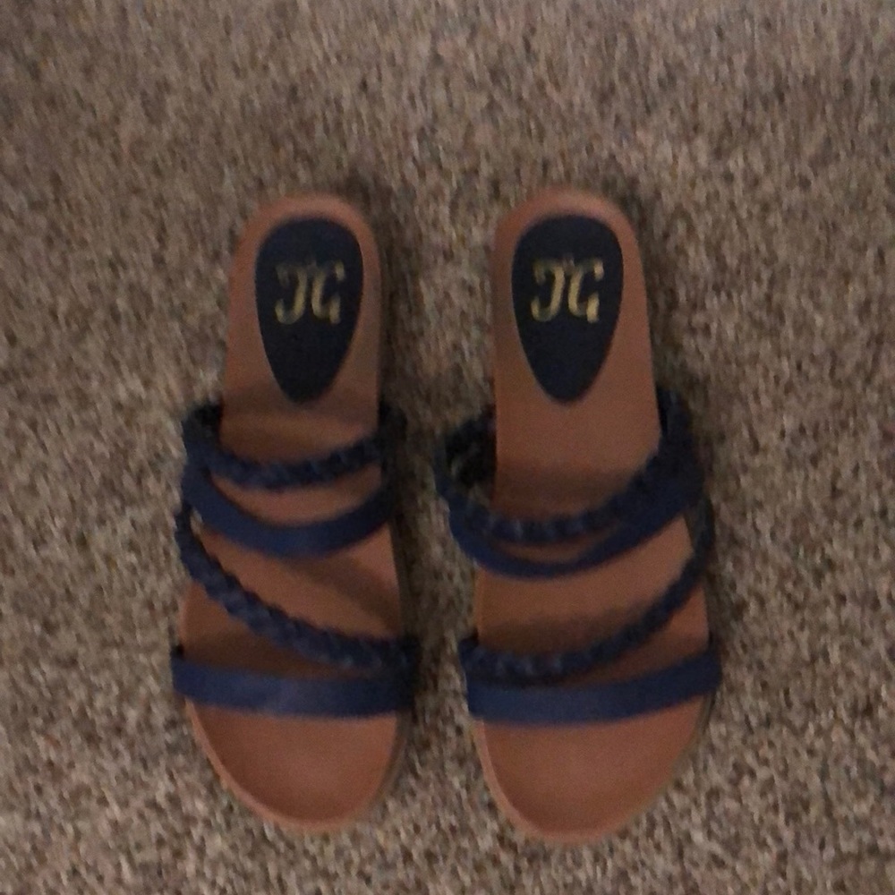 Navy sandals. Size 8